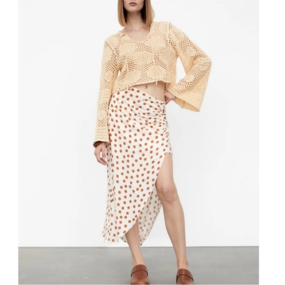 Zara skirt size large new